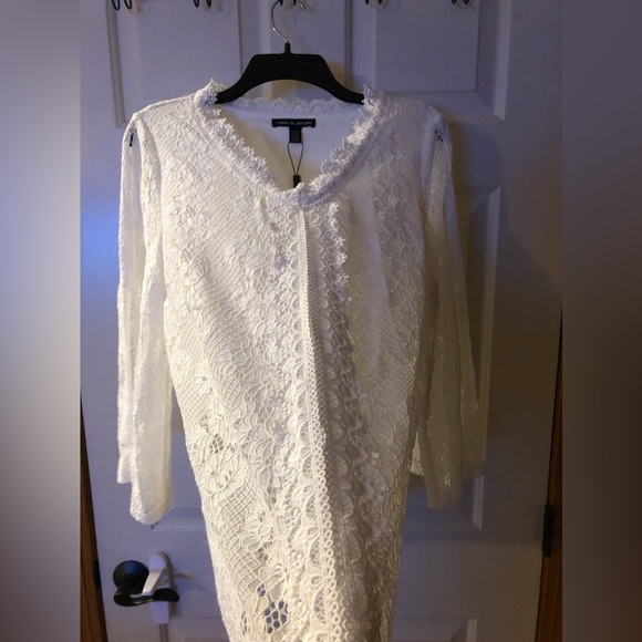 Cable & Gauge white top inside lined, pretty lace with slit sleeves NWOT Size XL - Picture 3 of 13